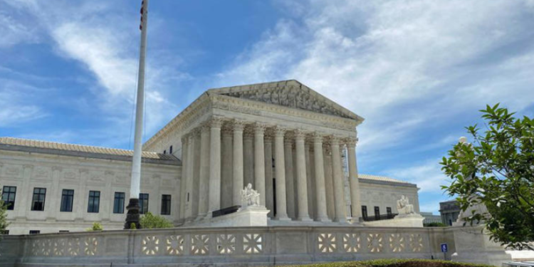 SCOTUS Affirms Conviction of Meth Trafficker at Border, 6-3