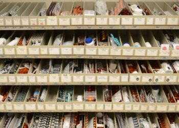 U.S. Drug Shortages Reach Decade-High and Last Longer, Exposing Market Vulnerability