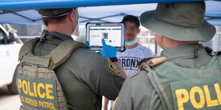 AZ Sheriffs Refuse to Enforce State Law Criminalizing Illegal Border Crossings